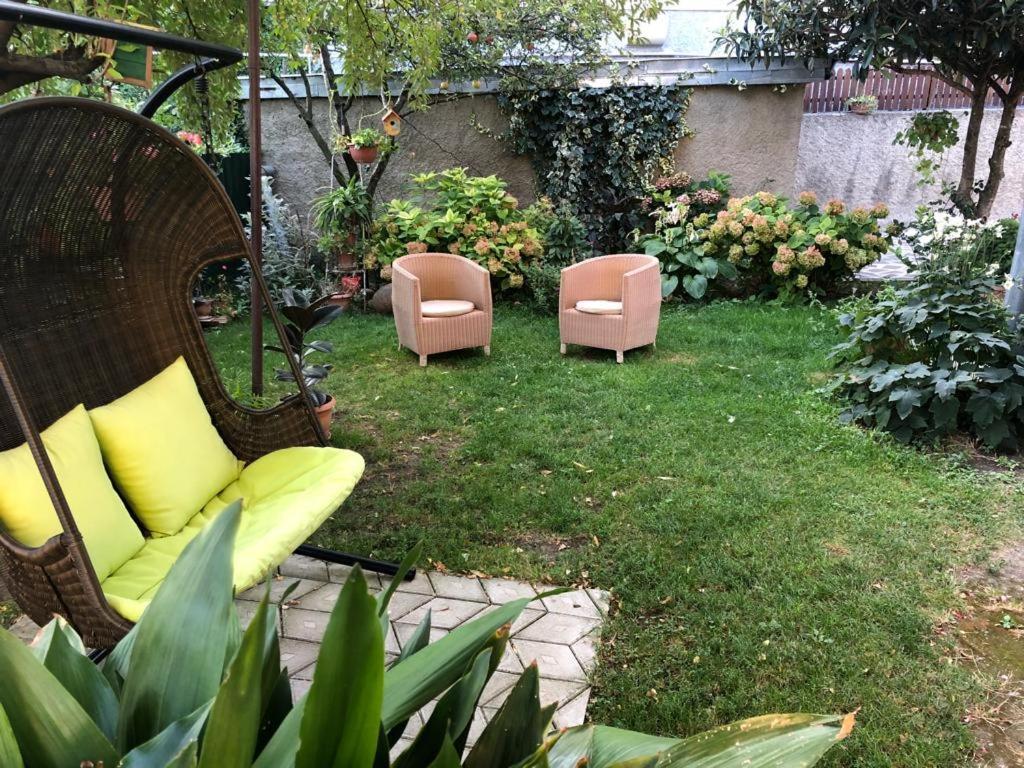Tinikos Guest House Telavi Luaran gambar