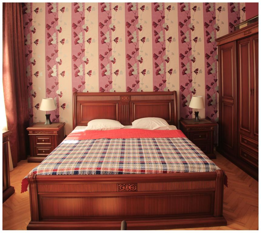 Tinikos Guest House Telavi Luaran gambar