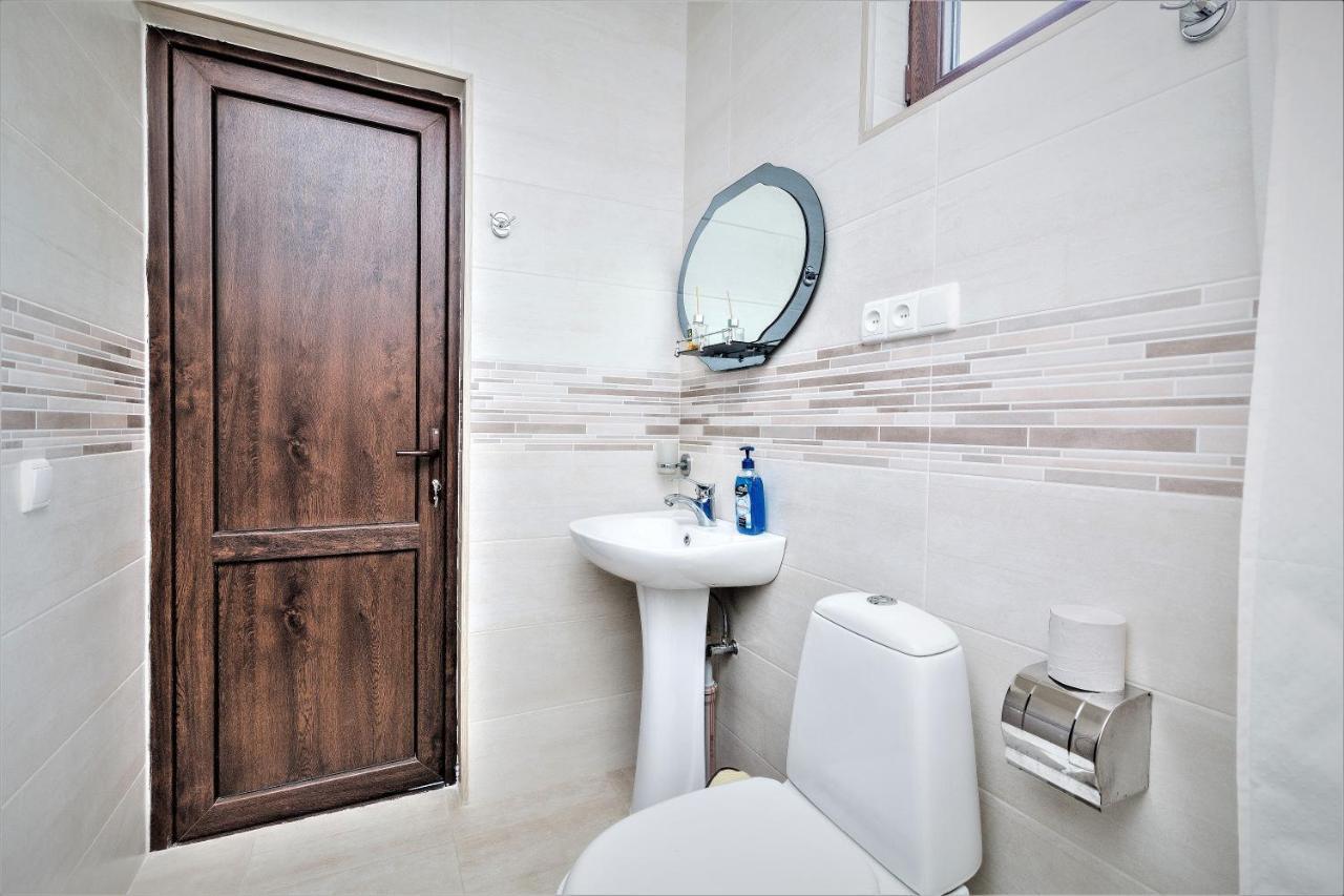 Tinikos Guest House Telavi Luaran gambar