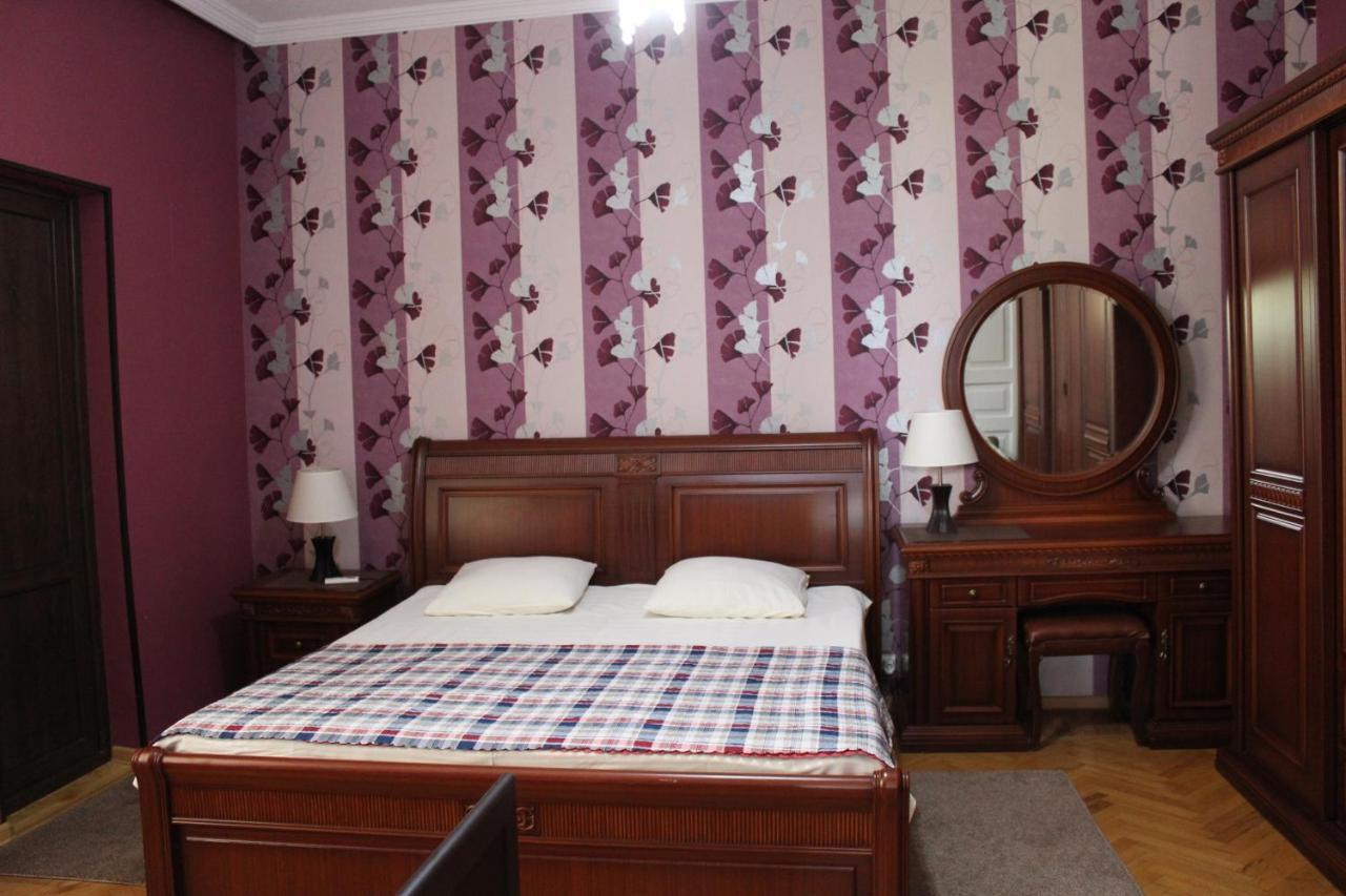Tinikos Guest House Telavi Luaran gambar